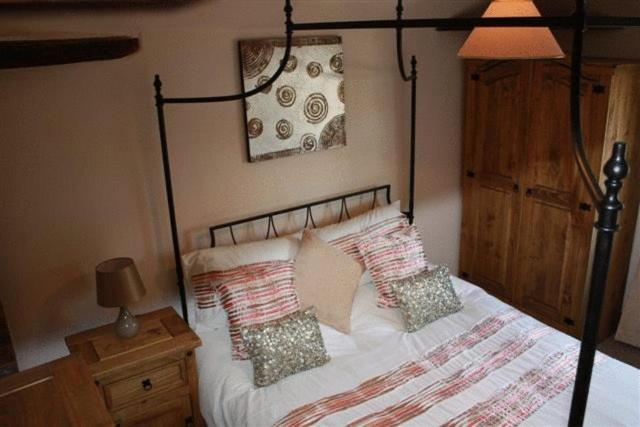 Robertsbridge Retreat At Cornhill Self Catering Apartments Cameră foto