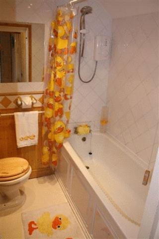 Robertsbridge Retreat At Cornhill Self Catering Apartments Cameră foto