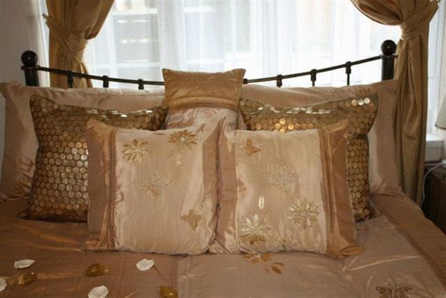 Robertsbridge Retreat At Cornhill Self Catering Apartments Cameră foto